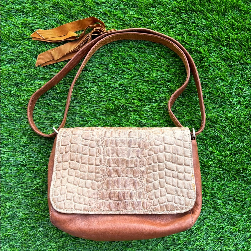 Clare V Rare Croc Embossed Crossbody Midi Sac